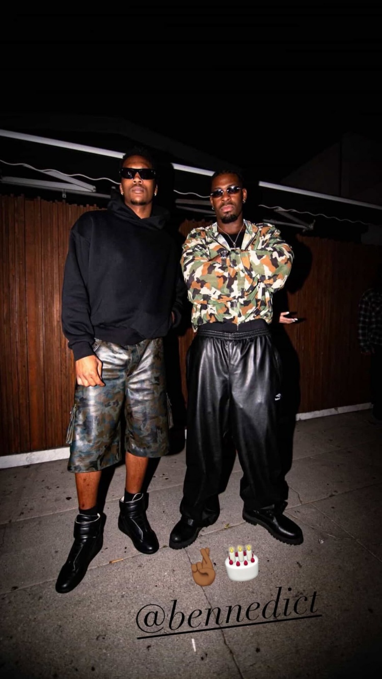 多特社媒晒与马瑟林训练视频 后者生日获祝福 多特社媒晒与马瑟林训练视频 后者生日获祝福