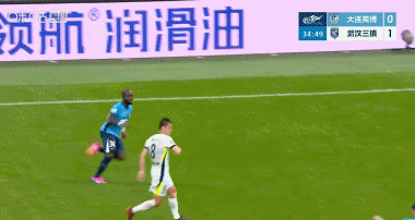 半场战报:卡迪斯传射造点,武汉三镇2-1逆转大连英博 半场战报:卡迪斯传射造点,武汉三镇2-1逆转大连英博
