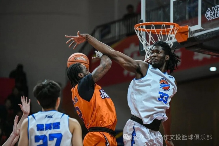 河南焦作文投放弃五外援续约权 霍尔德等即战力离队 河南焦作文投放弃五外援续约权 霍尔德等即战力离队