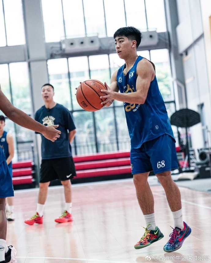 四天三夜高强度特训 香港金牛U19赴日拉练