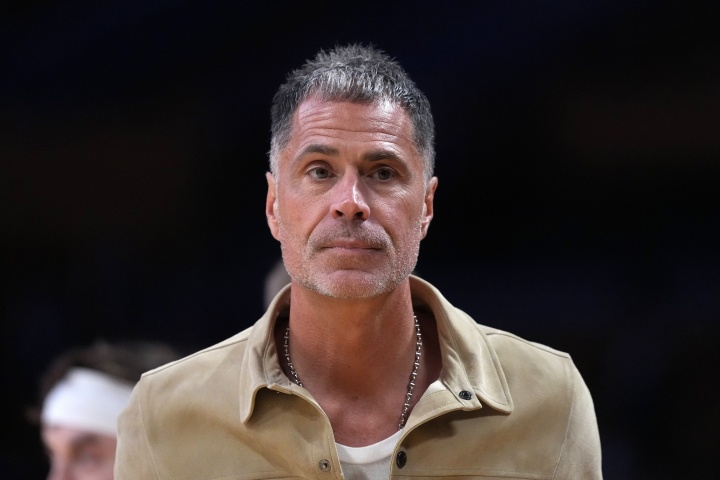 发布会不聊战术聊电影？新老板上任后佩林卡和雷迪克面临下课风险